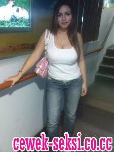 tante cantik bohay sex pic poop on her leg
